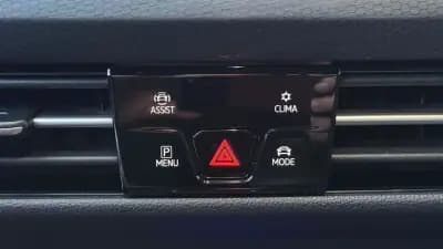 Vendo Volkswagen Golf 2021 - 39900 EUR, 55600 km - AUTO.MOTO.pt