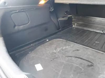 Vendo Renault Mégane 2013 - 4950 EUR, 317737 km - AUTO.MOTO.pt