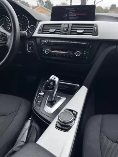 Vendo BMW 320 2013 - 13900 EUR, 220000 km - AUTO.MOTO.pt