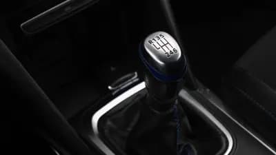 Sell Renault Mégane Sport Tourer 2019 - 16300 EUR, 123000 km - AUTO.MOTO.pt