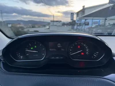 Sell Peugeot 2008 2016 - 12990 EUR, 160000 km - AUTO.MOTO.pt