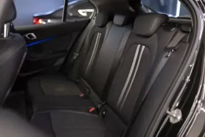 Vendo BMW 118 2021 - 23950 EUR, 152745 km - AUTO.MOTO.pt