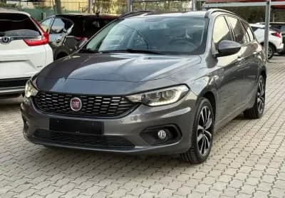 Vendo Fiat Tipo Station Wagon 2016 - 9950 EUR, 131000 km - AUTO.MOTO.pt