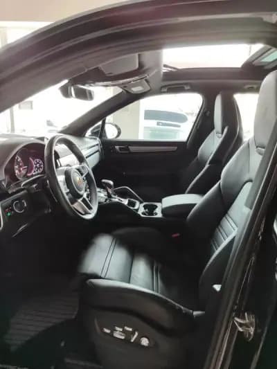 Vendo Porsche Cayenne 2020 - 74500 EUR, 67300 km - AUTO.MOTO.pt