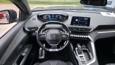 Vendo Peugeot 5008 2019 - 17990 EUR, 131000 km - AUTO.MOTO.pt