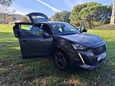 Sell Peugeot 2008 2023 - 19500 EUR, 16000 km - AUTO.MOTO.pt
