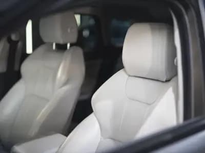 Vendo Land Rover Range Rover Evoque 2015 - 19990 EUR, 145000 km - AUTO.MOTO.pt