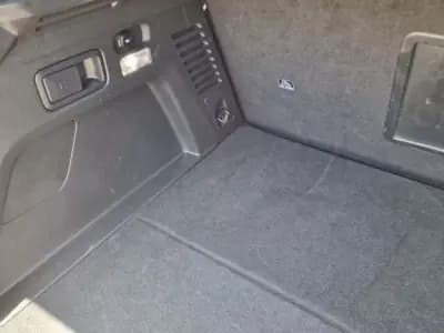 Vendo Peugeot 3008 2020 - 30499 EUR, 65405 km - AUTO.MOTO.pt