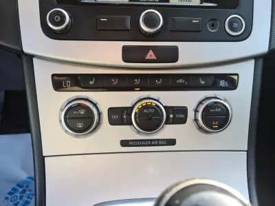 Vendo Volkswagen Passat Variant 2014 - 10750 EUR, 222000 km - AUTO.MOTO.pt