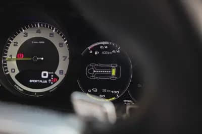 Sell Porsche Panamera Sport Turismo 2019 - 69880 EUR, 97640 km - AUTO.MOTO.pt