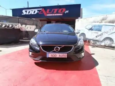 Vendo Volvo V40 2017 - 16800 EUR, 170641 km - AUTO.MOTO.pt