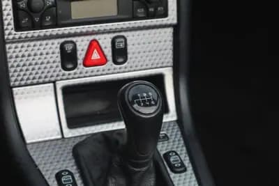 Vendo Mercedes-Benz SLK 200 2001 - 16880 EUR, 103000 km - AUTO.MOTO.pt