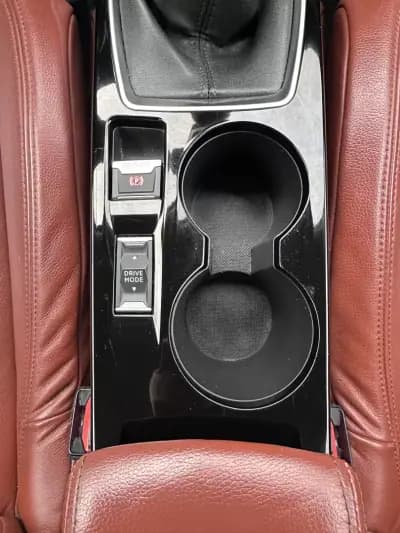 Vendo Peugeot 2008 2021 - 16900 EUR, 130000 km - AUTO.MOTO.pt