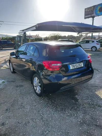 Vendo Mercedes-Benz A 180 2014 - 13900 EUR, 258000 km - AUTO.MOTO.pt