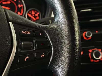 Vendo BMW 318 2012 - 16990 EUR, 173500 km - AUTO.MOTO.pt