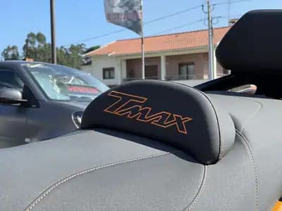 Sell Yamaha TMAX 2009 - 5500 EUR, 41118 km - AUTO.MOTO.pt