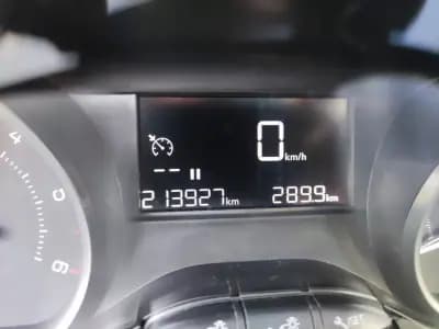 Sell Peugeot 208 2017 - 9900 EUR, 213927 km - AUTO.MOTO.pt