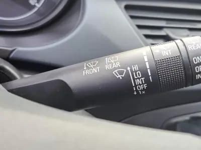 Sell Opel Corsa 2017 - 12900 EUR, 88000 km - AUTO.MOTO.pt