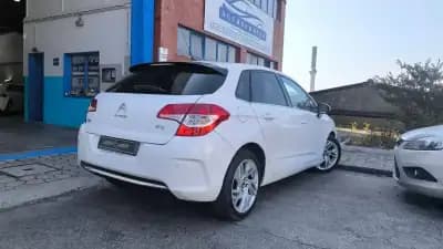 Sell Citroën C4 2012 - 9500 EUR, 180000 km - AUTO.MOTO.pt