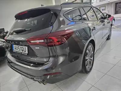 Vendo Ford Focus SW 2023 - 25800 EUR, 12412 km - AUTO.MOTO.pt