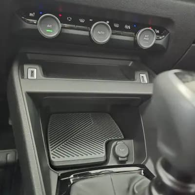 Vendo Citroën C4 2024 - 18950 EUR, 18475 km - AUTO.MOTO.pt