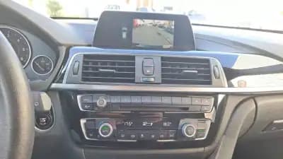 Vendo BMW 320 2018 - 21500 EUR, 131572 km - AUTO.MOTO.pt