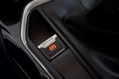 Vendo Peugeot 5008 2019 - 16900 EUR, 272000 km - AUTO.MOTO.pt