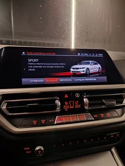 Vendo BMW 330e 2021 - 28750 EUR, 122142 km - AUTO.MOTO.pt