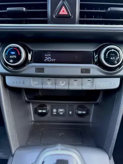 Vendo Hyundai Kauai 2019 - 15750 EUR, 106000 km - AUTO.MOTO.pt