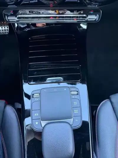 Sell Mercedes-Benz CLA 250 2021 - 30999 EUR, 98000 km - AUTO.MOTO.pt