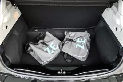 Vendo Renault Zoe 2017 - 15000 EUR, 45000 km - AUTO.MOTO.pt