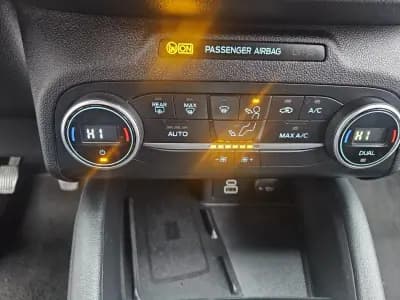 Vendo Ford Kuga 2022 - 18800 EUR, 129800 km - AUTO.MOTO.pt