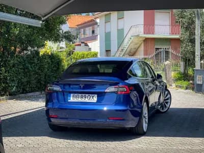 Sell Tesla Model 3 2019 - 28990 EUR, 85000 km - AUTO.MOTO.pt