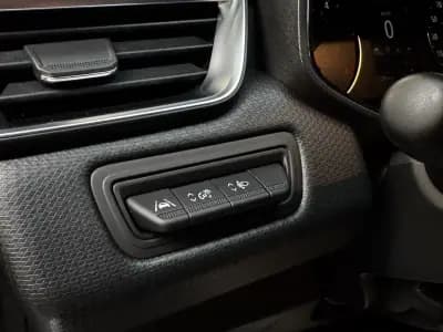 Vendo Renault Clio 2022 - 14990 EUR, 132900 km - AUTO.MOTO.pt