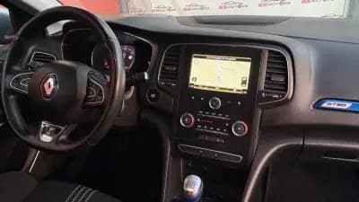 Vendo Renault Mégane 2021 - 13900 EUR, 199000 km - AUTO.MOTO.pt