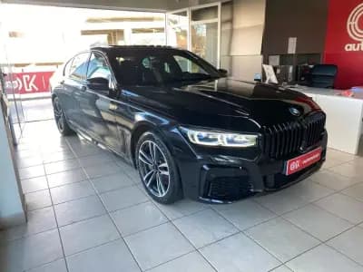 Vendo BMW 740 2021 - 66900 EUR, 56181 km - AUTO.MOTO.pt