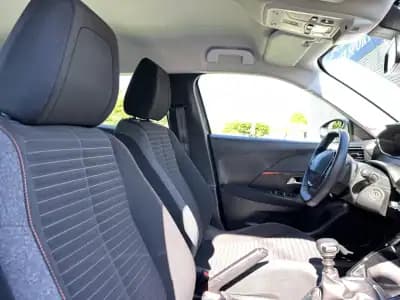 Vendo Peugeot 2008 2021 - 16500 EUR, 170000 km - AUTO.MOTO.pt