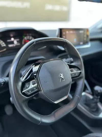 Sell Peugeot 208 2022 - 15400 EUR, 104860 km - AUTO.MOTO.pt