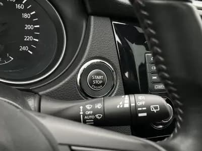 Sell Nissan Qashqai 2017 - 18500 EUR, 128000 km - AUTO.MOTO.pt