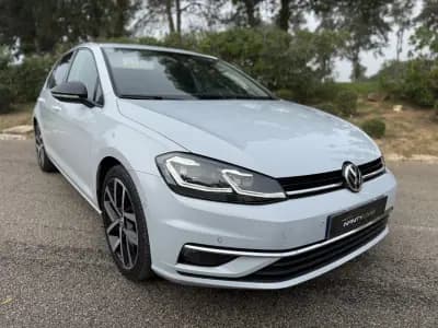 Vendo Volkswagen Golf 2018 - 17999 EUR, 200000 km - AUTO.MOTO.pt
