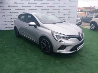 Vendo Renault Clio 2020 - 13990 EUR, 94621 km - AUTO.MOTO.pt