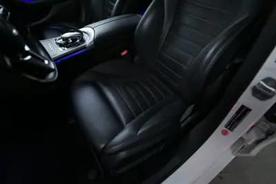 Vendo Mercedes-Benz C 300 2020 - 25500 EUR, 203000 km - AUTO.MOTO.pt