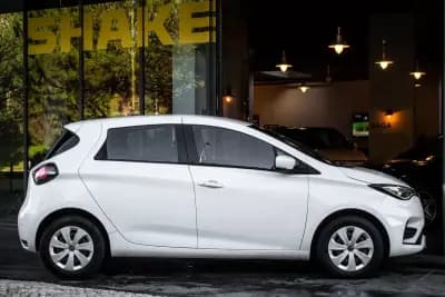 Sell Renault Zoe 2020 - 12900 EUR, 46635 km - AUTO.MOTO.pt