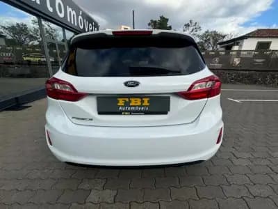 Sell Ford Fiesta 2021 - 14500 EUR, 87990 km - AUTO.MOTO.pt