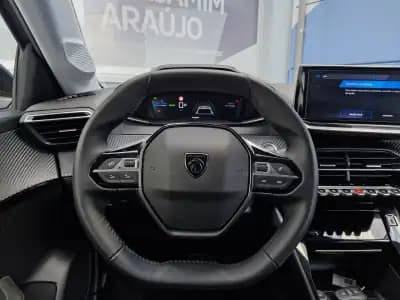 Vendo Peugeot 208 2023 - 29250 EUR, 4874 km - AUTO.MOTO.pt