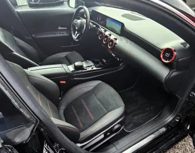 Sell Mercedes-Benz CLA 180 2021 - 28999 EUR, 100000 km - AUTO.MOTO.pt