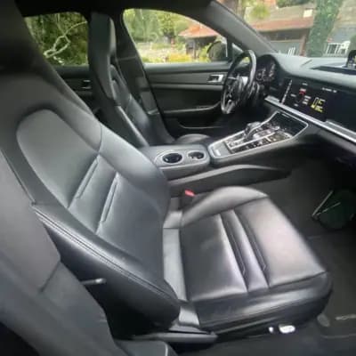 Sell Porsche Panamera Sport Turismo 2019 - 69990 EUR, 210000 km - AUTO.MOTO.pt