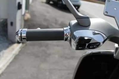 Sell Piaggio Vespa 2013 - 11000 EUR, 2700 km - AUTO.MOTO.pt