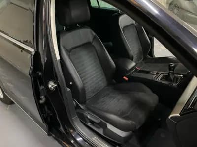 Vendo Volkswagen Passat Variant 2016 - 9950 EUR, 338000 km - AUTO.MOTO.pt