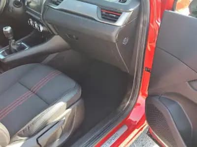 Vendo Renault Captur 2022 - 17990 EUR, 86130 km - AUTO.MOTO.pt